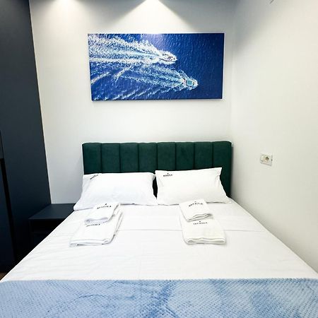 Marina Private Room Shkoder Ngoại thất bức ảnh